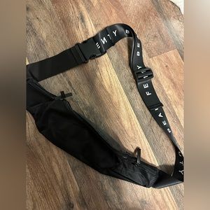 Fenty beauty Fanny bag